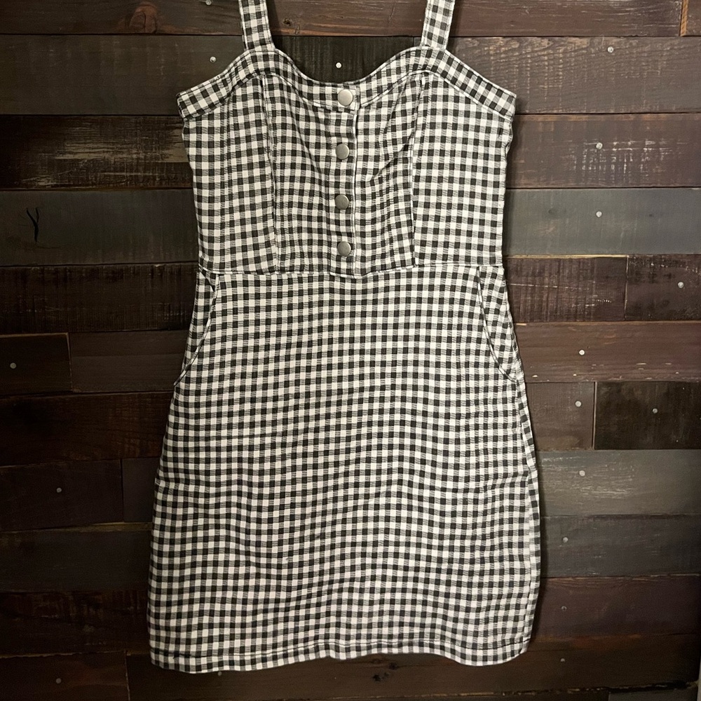 White and black plaid mini dress (no boundaries)